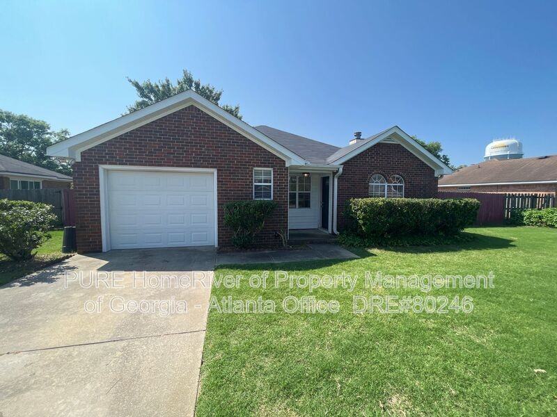 127 Redford Dr - Photo 3 of 21