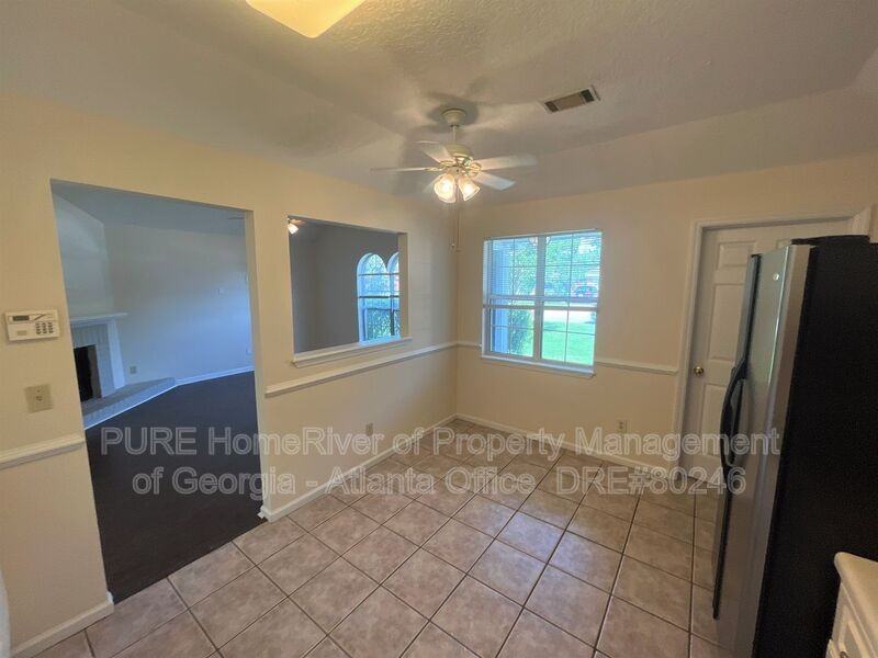 127 Redford Dr - Photo 7 of 21