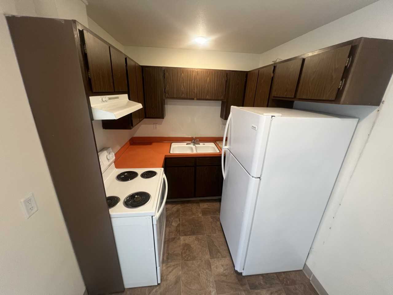 2025 4th Avenue - Photo 5 of 9
