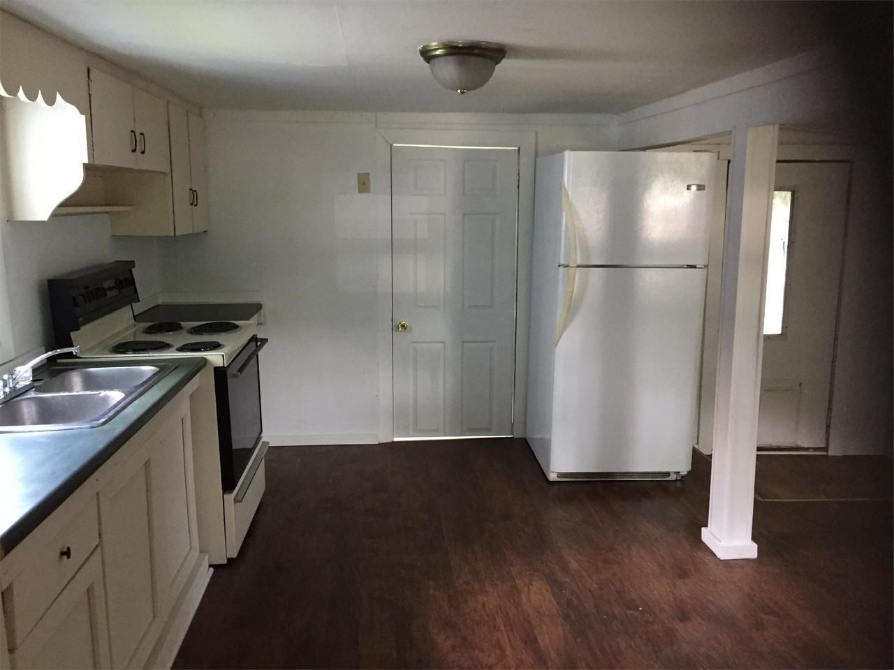 114 S Water St - Photo 6 of 19