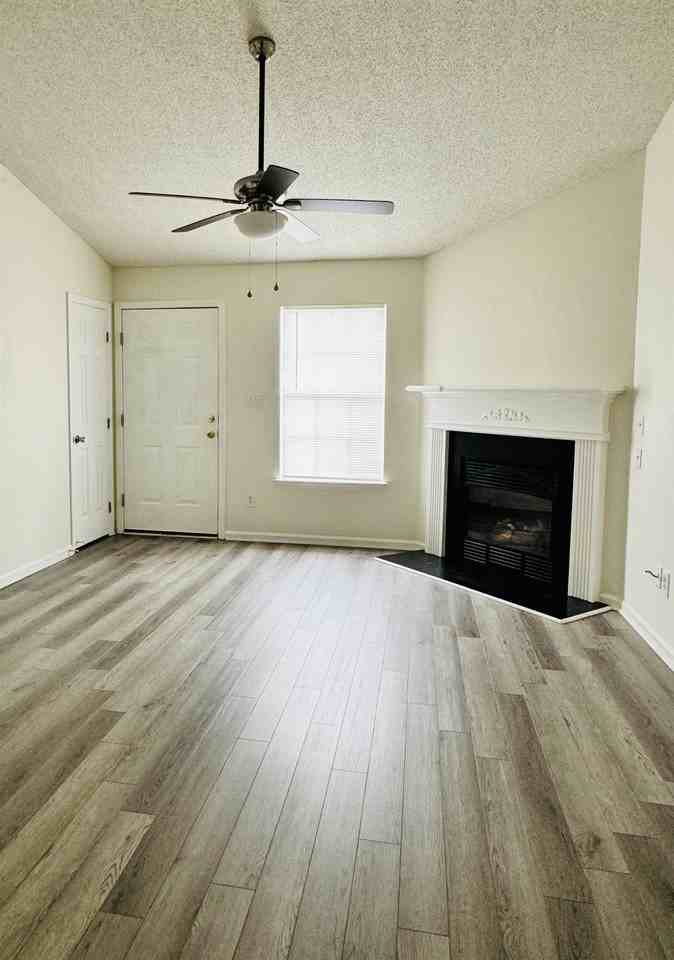 2607 Bluff View Drive Unit B - Photo 7 of 14