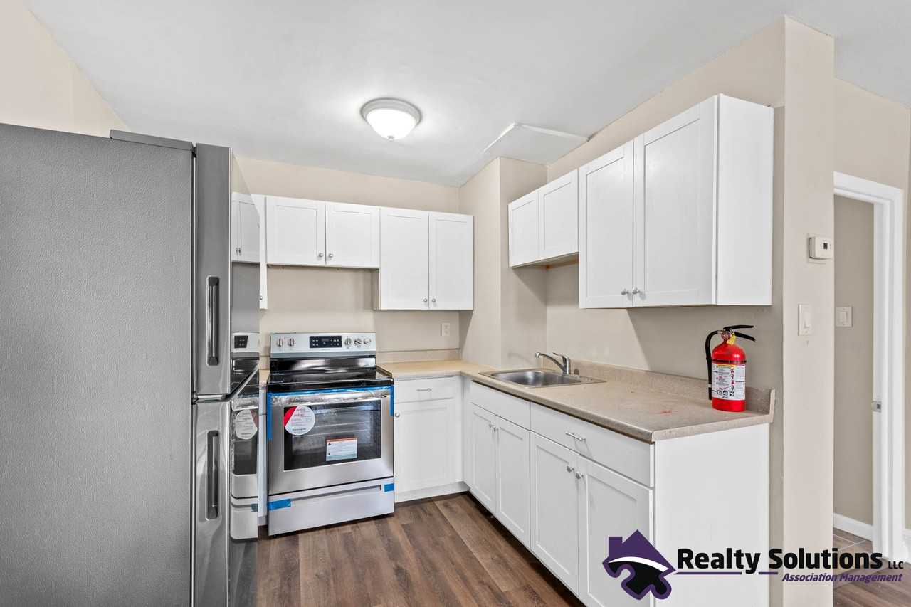 417 N Delaware Street - Photo 2 of 14