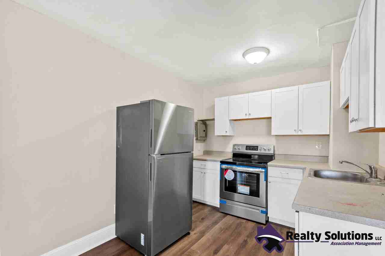 417 N Delaware Street - Photo 3 of 14