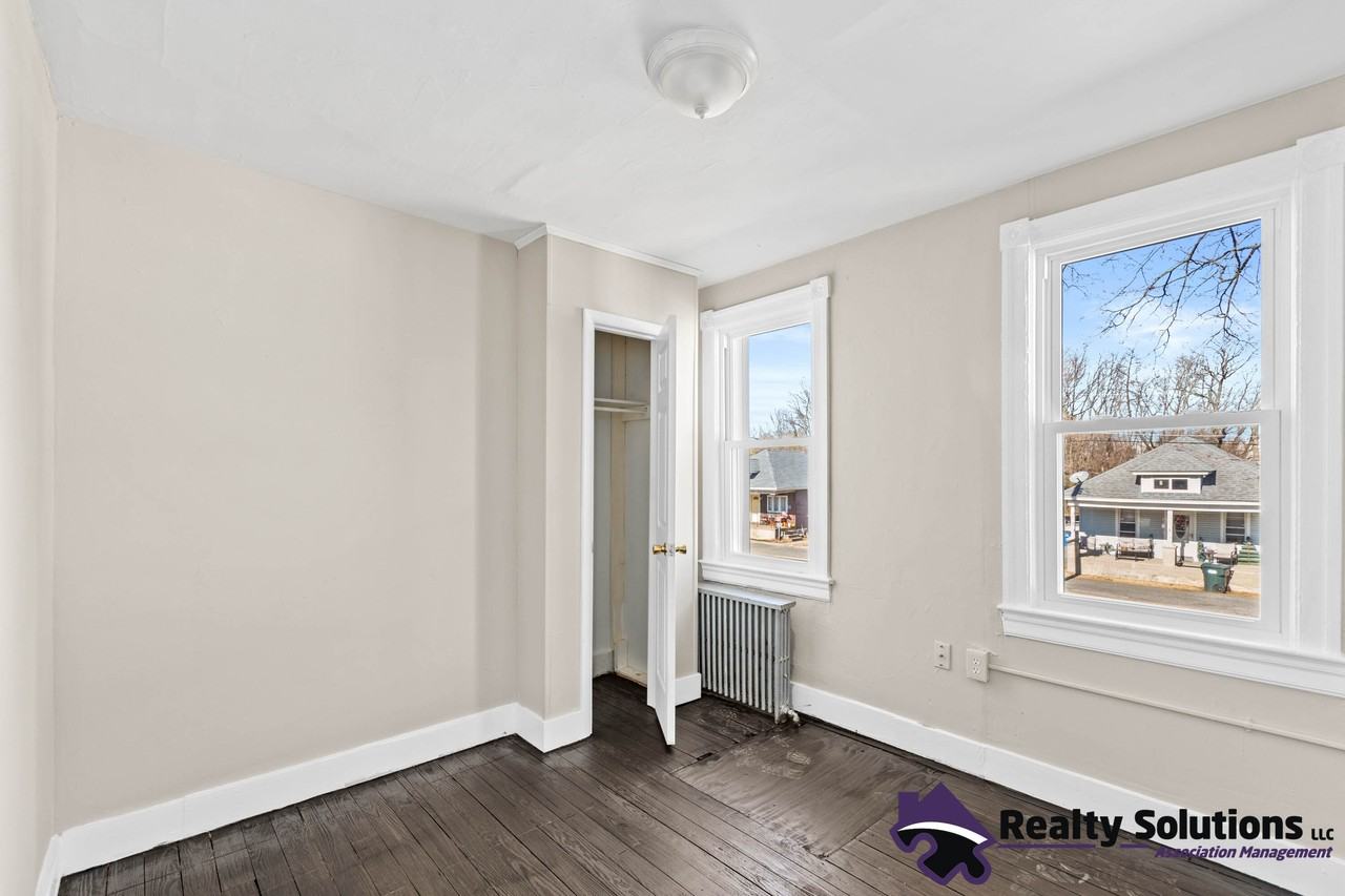 417 N Delaware Street - Photo 7 of 14