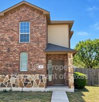 featured image of 124 S Holly St