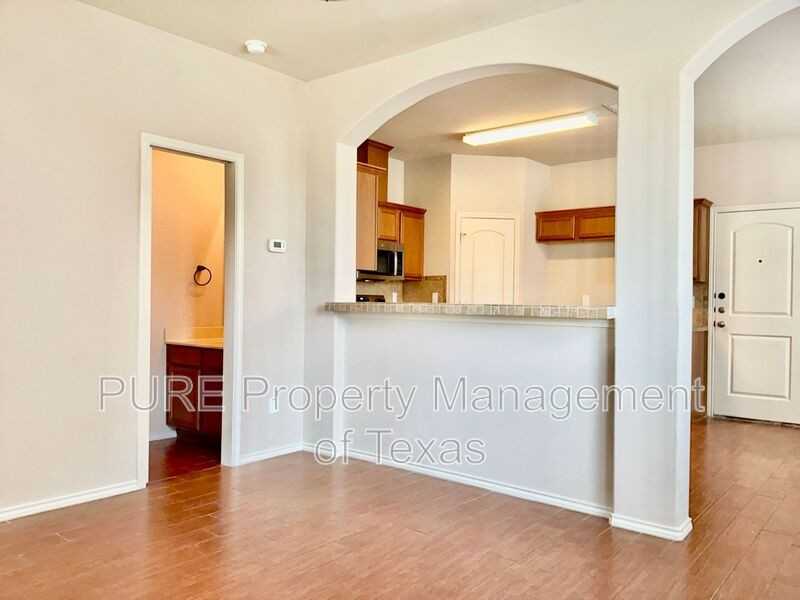 124 S Holly St - Photo 4 of 29