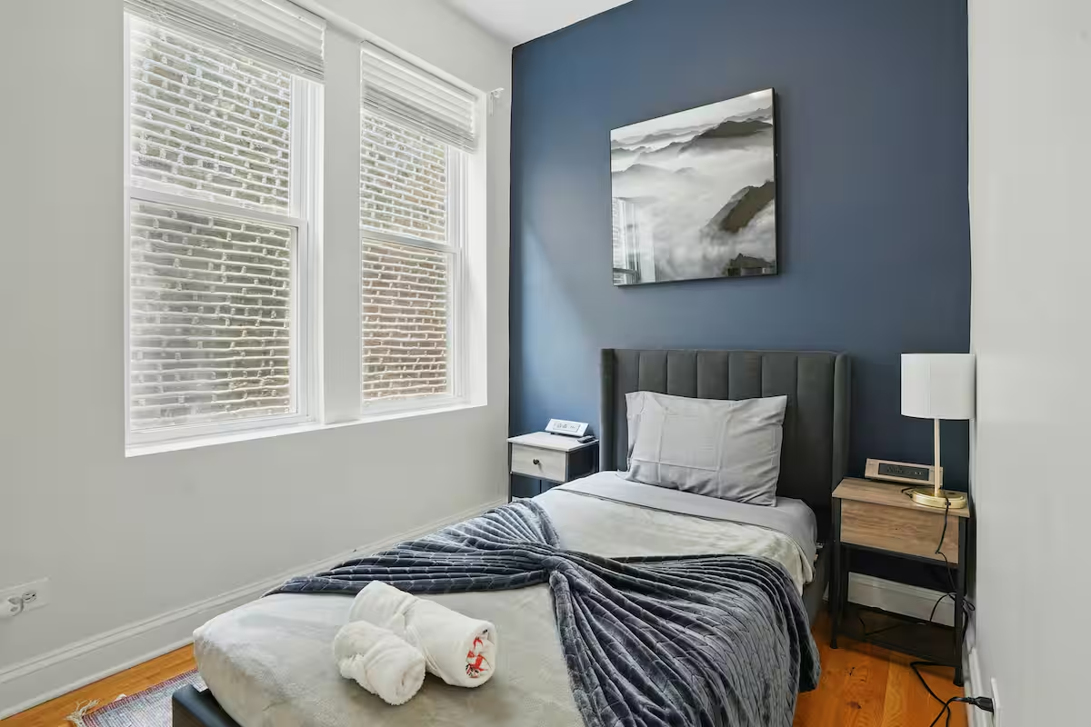 2724 West Division Street - Photo 7 of 11