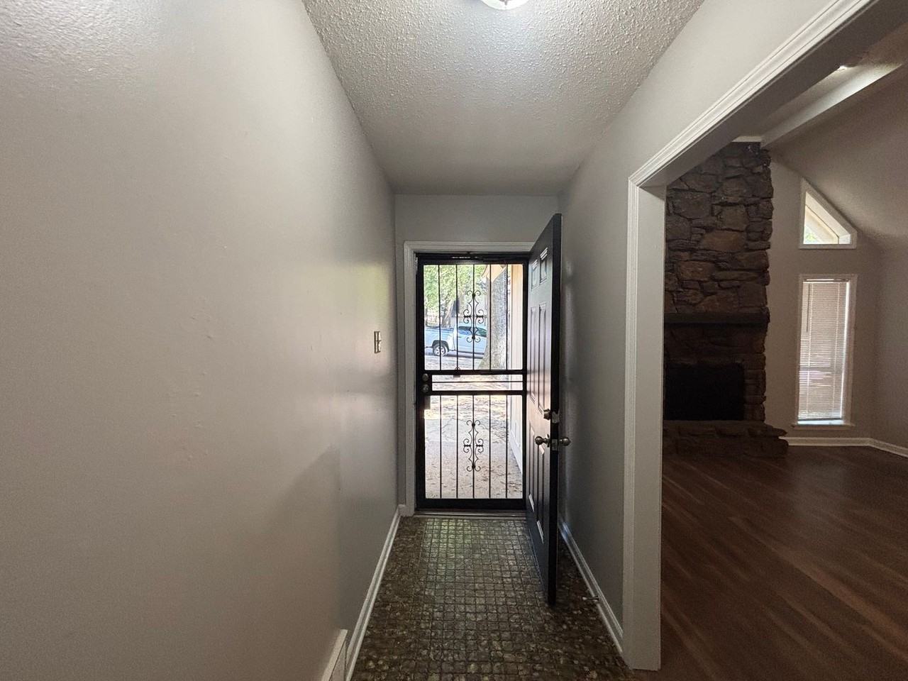 4311 Hunt Cliff Trce - Photo 7 of 27