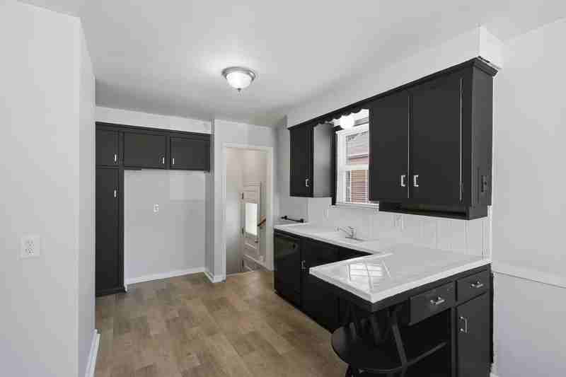 20435 Norborne - Photo 3 of 11