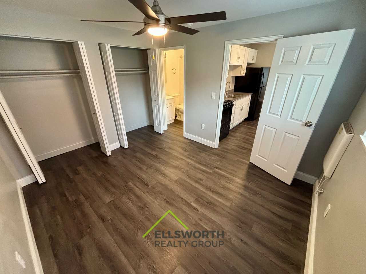 Lawn Ave-2204 - Photo 3 of 6