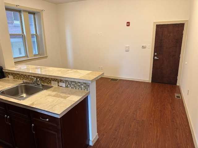 4708 Chestnut Street - Photo 7 of 11