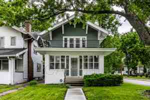 featured image of 3272 N College Ave
