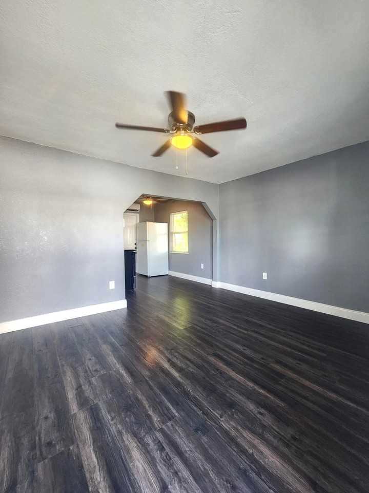 2996 Francis Avenue - Photo 2 of 5