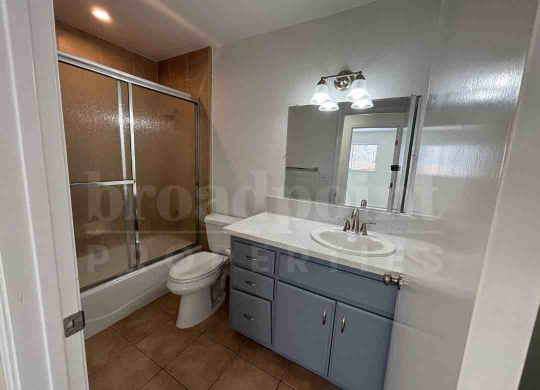 339 West 15th Avenue - Photo 7 of 50
