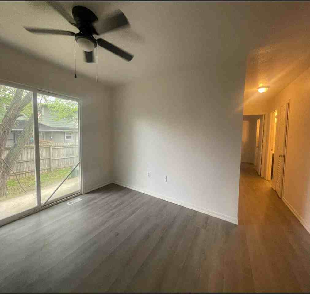 Viola Apartments - Photo 7 of 9