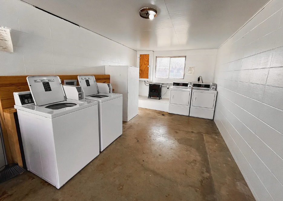 1050 East Clinton Avenue - Photo 4 of 6