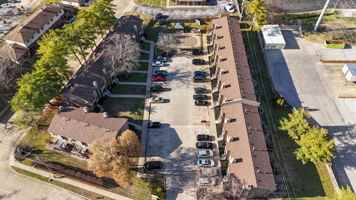 featured image of 1707 E Walnut Lawn St