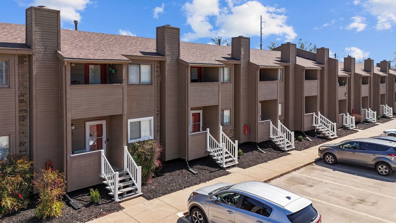 The Grove Townhomes - Photo 5 of 7