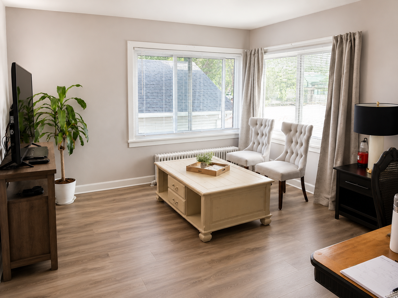 117 Birch Street South - Photo 3 of 9
