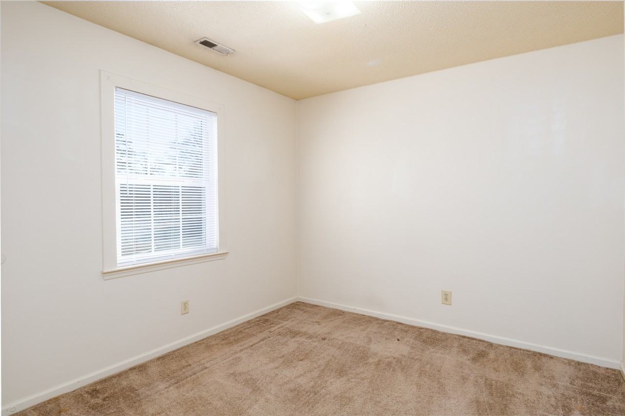 2314 Indian Drive - Photo 7 of 21