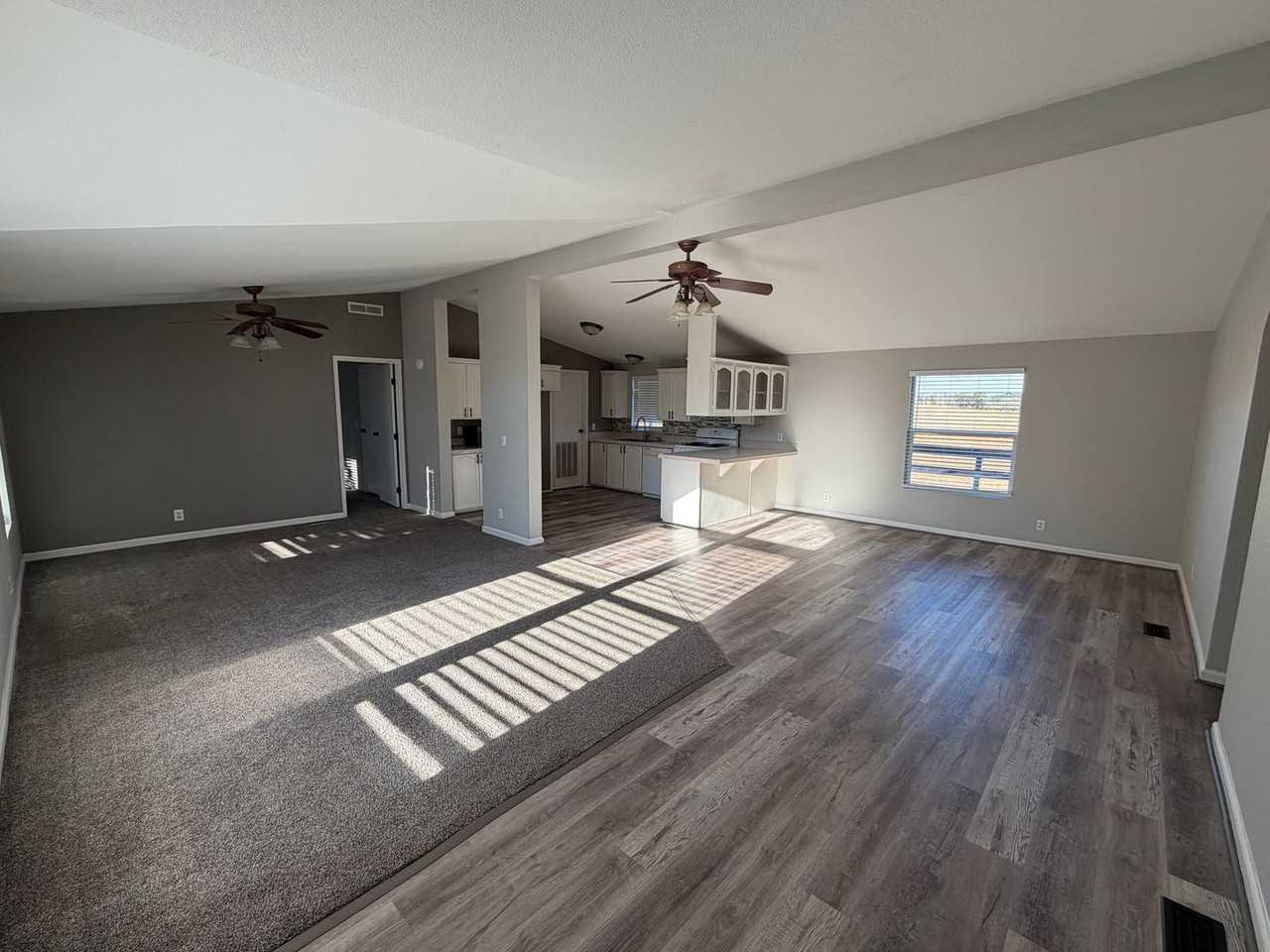 29562 E Shelton Rd - Photo 6 of 17