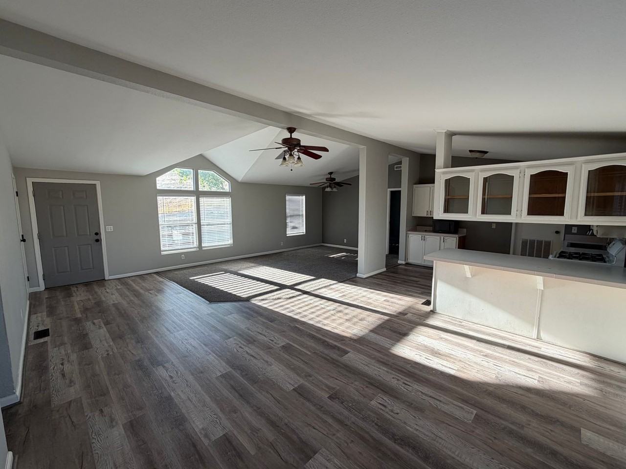 29562 E Shelton Rd - Photo 7 of 17