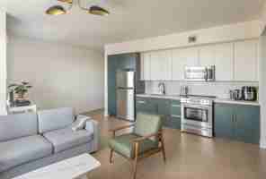 featured image of 2556 Telegraph Ave