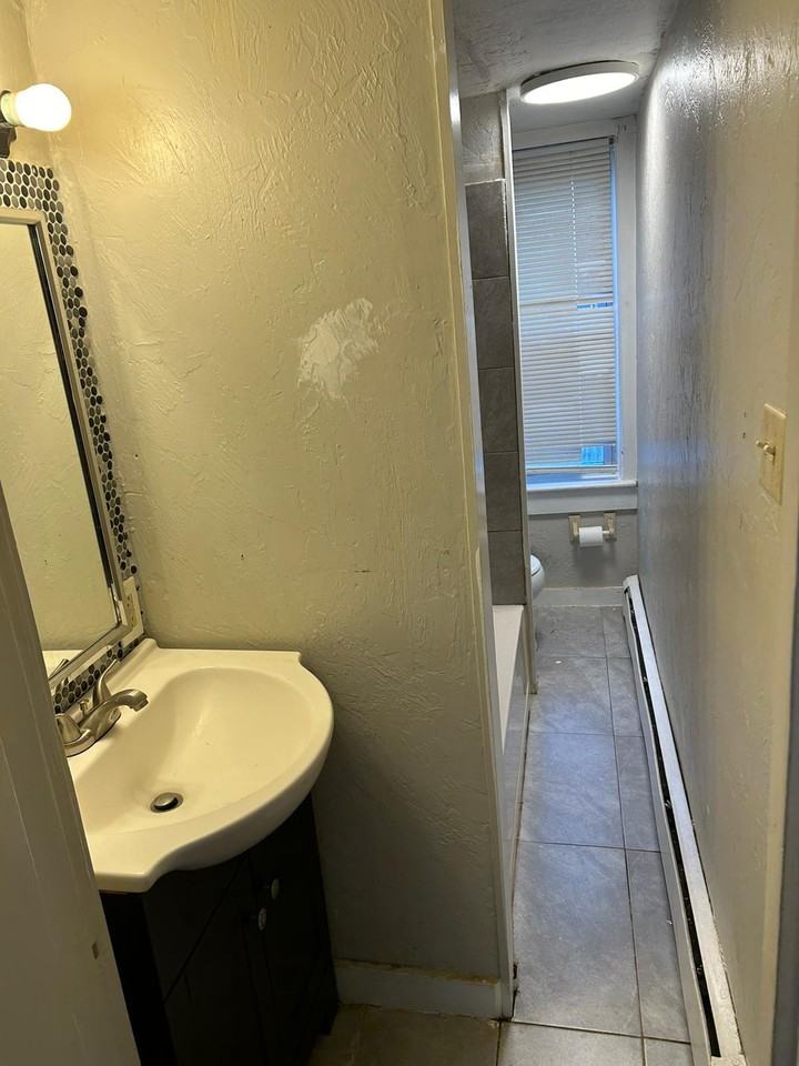 5-7 Forest Ave - Photo 4 of 9
