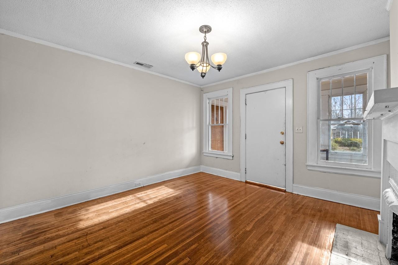 444 Walnut Avenue - Photo 5 of 25