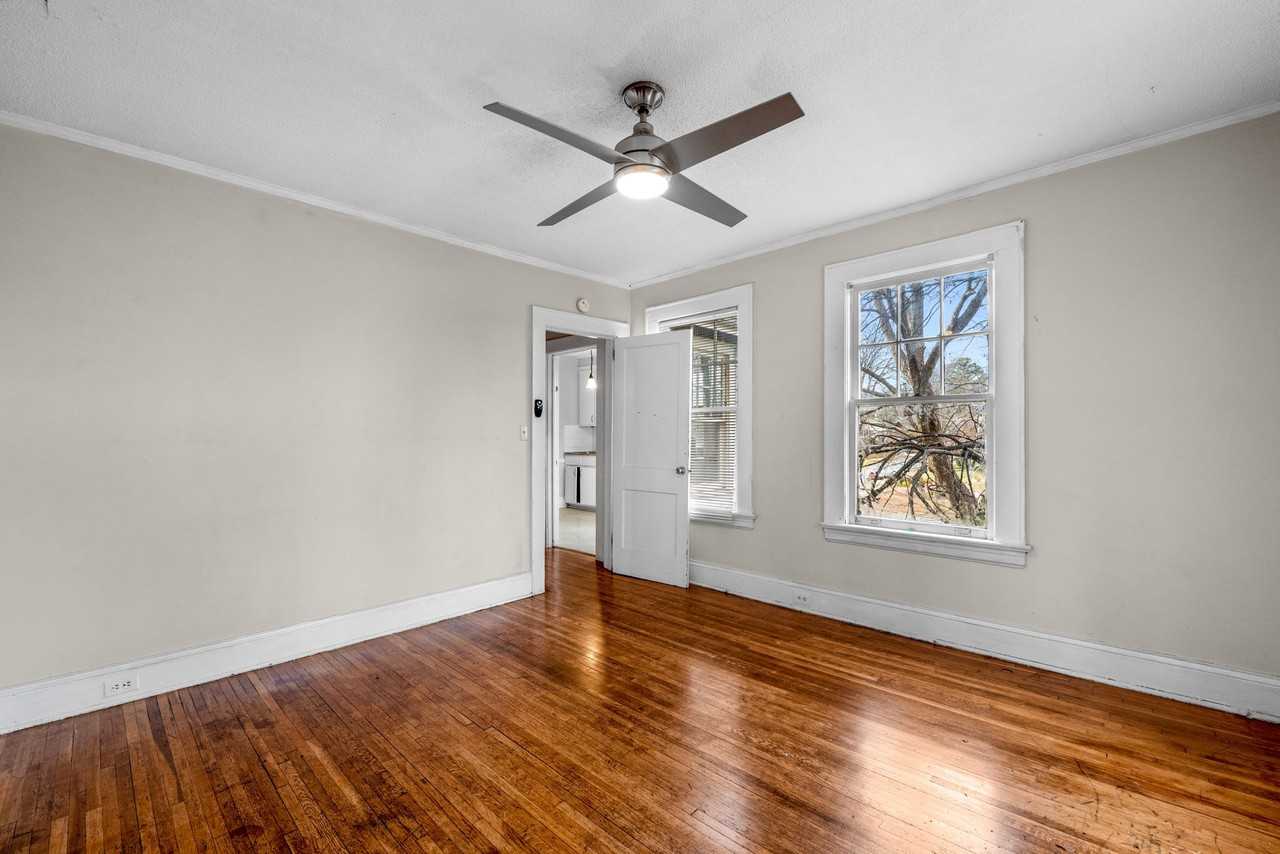444 Walnut Avenue - Photo 7 of 25