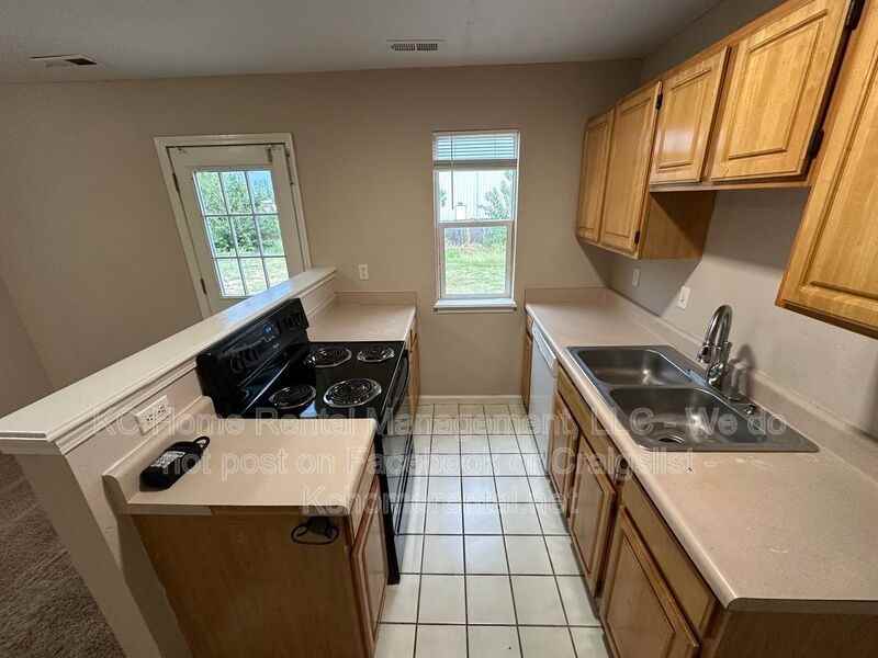 804 Saddlewood St #B - Photo 4 of 21