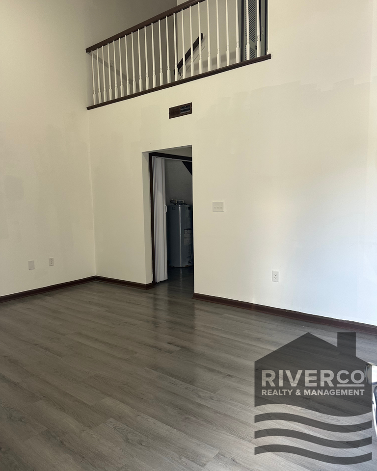 802 North Jackson Avenue - Photo 2 of 9