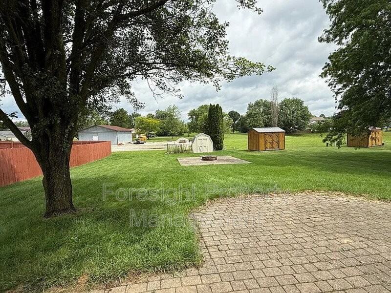 8742 Firstgate Dr - Photo 5 of 20