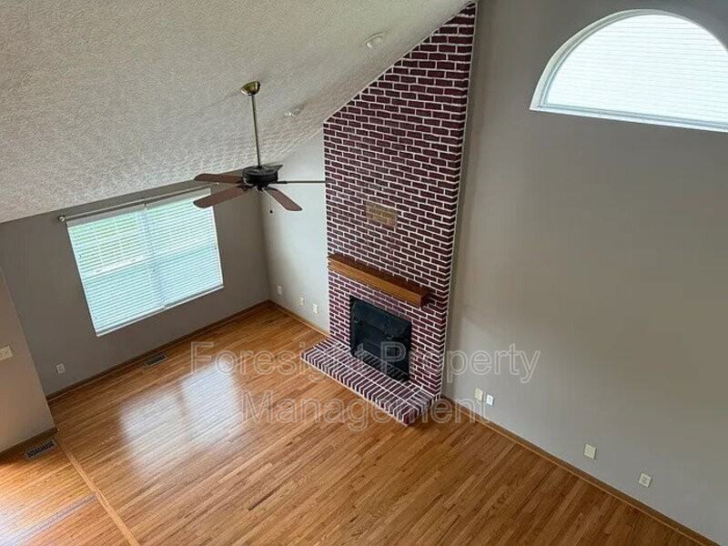 8742 Firstgate Dr - Photo 6 of 20
