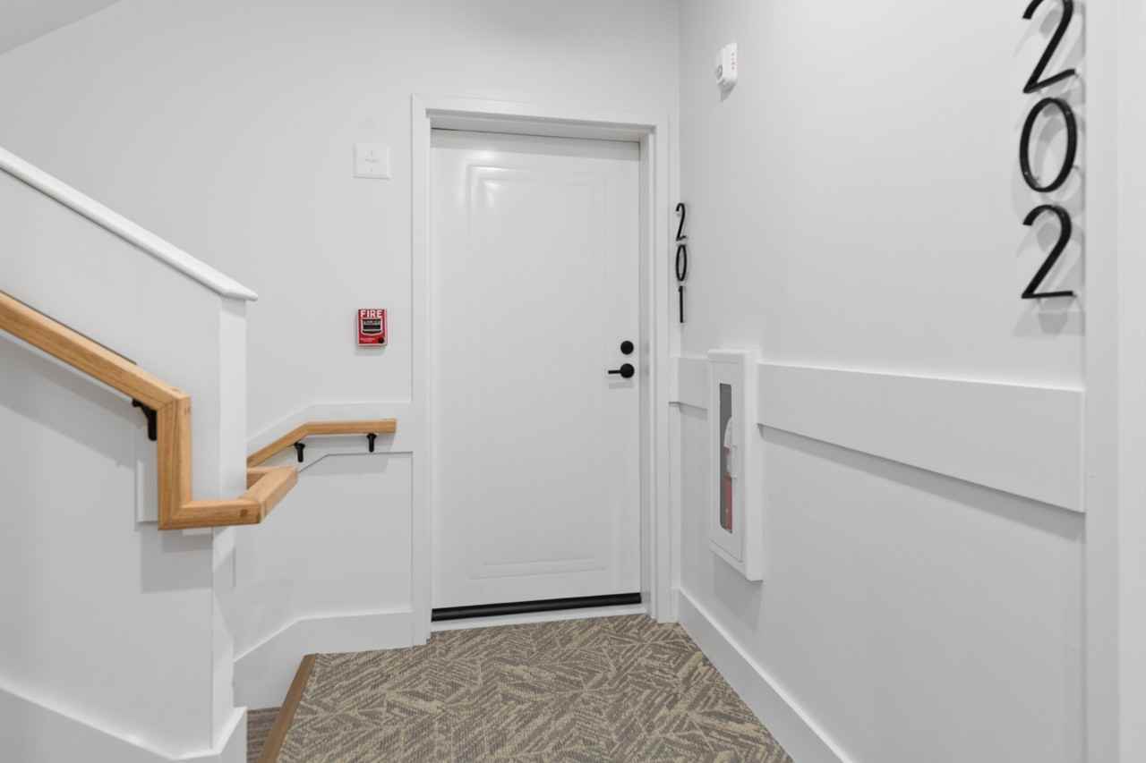 113 Ives Street - Photo 2 of 46