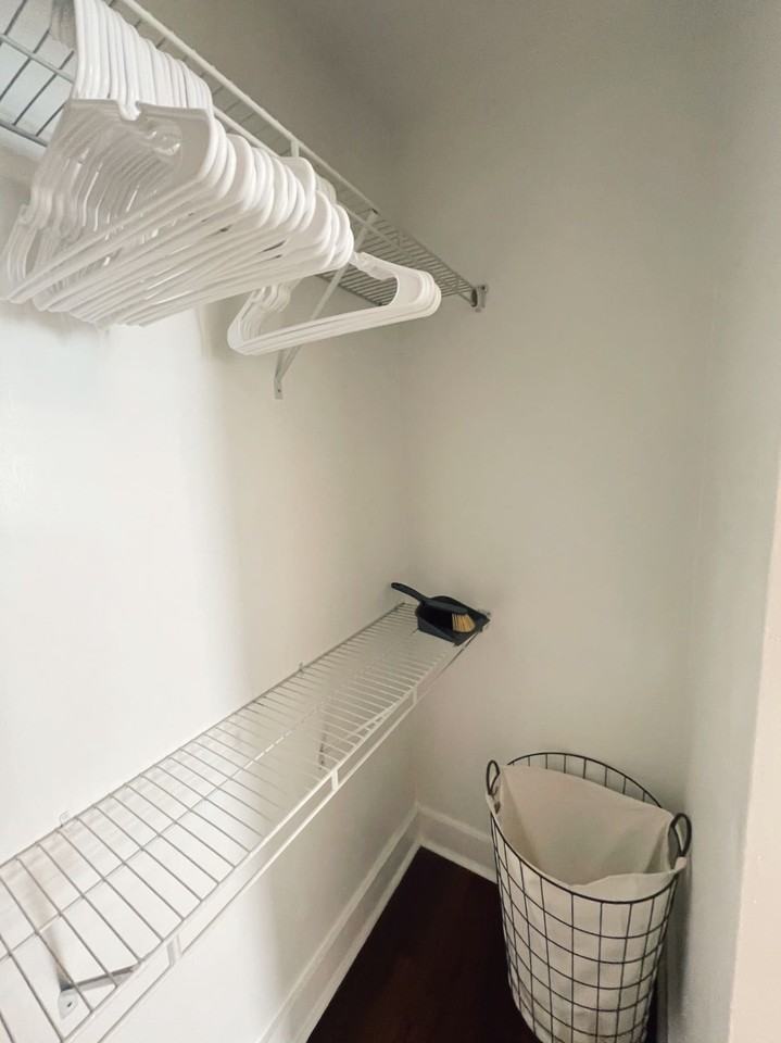 274 Northwest 32nd Street - Photo 4 of 10