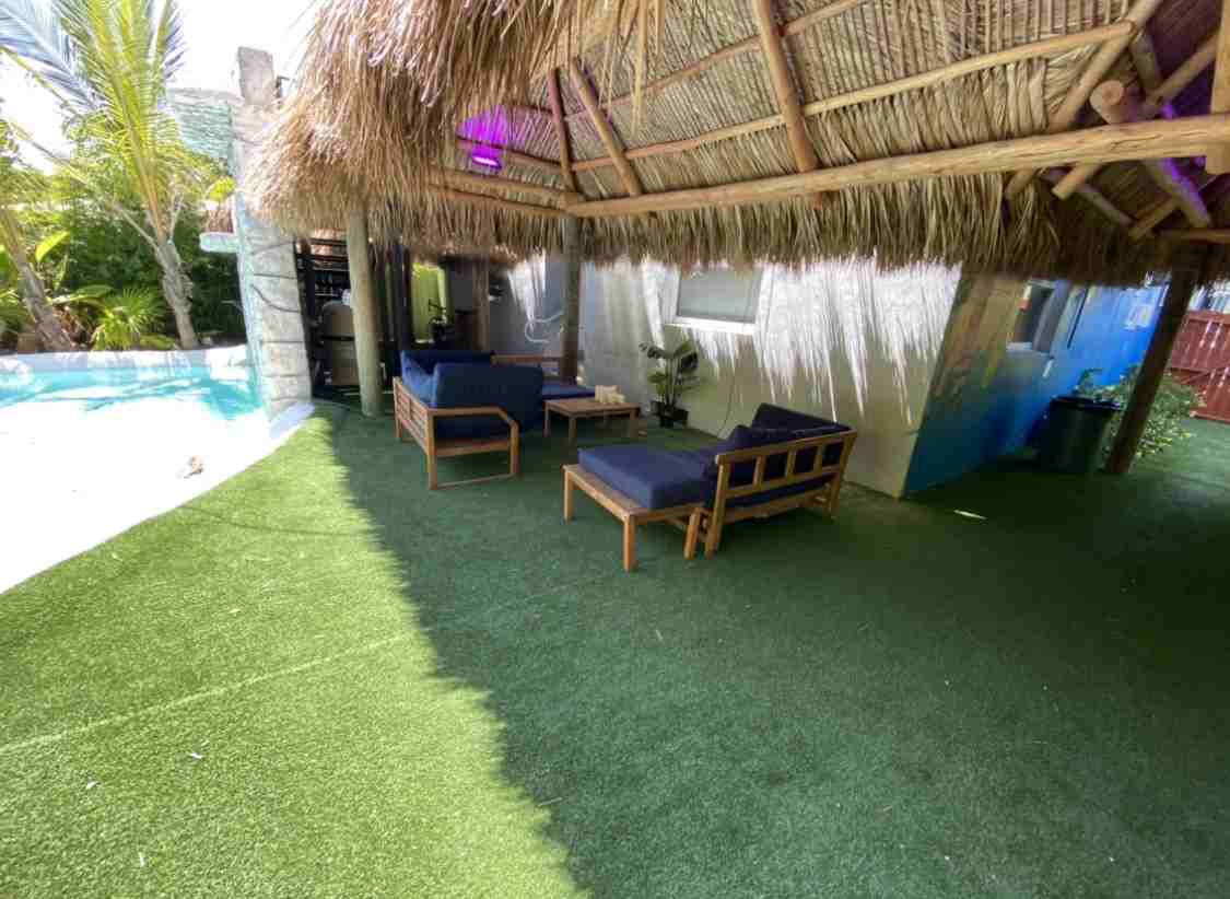 274 Northwest 32nd Street - Photo 7 of 10