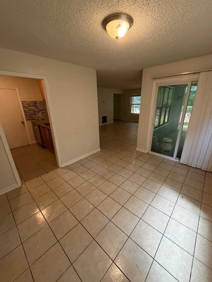 1181 Rappahannock Drive - Photo 3 of 9