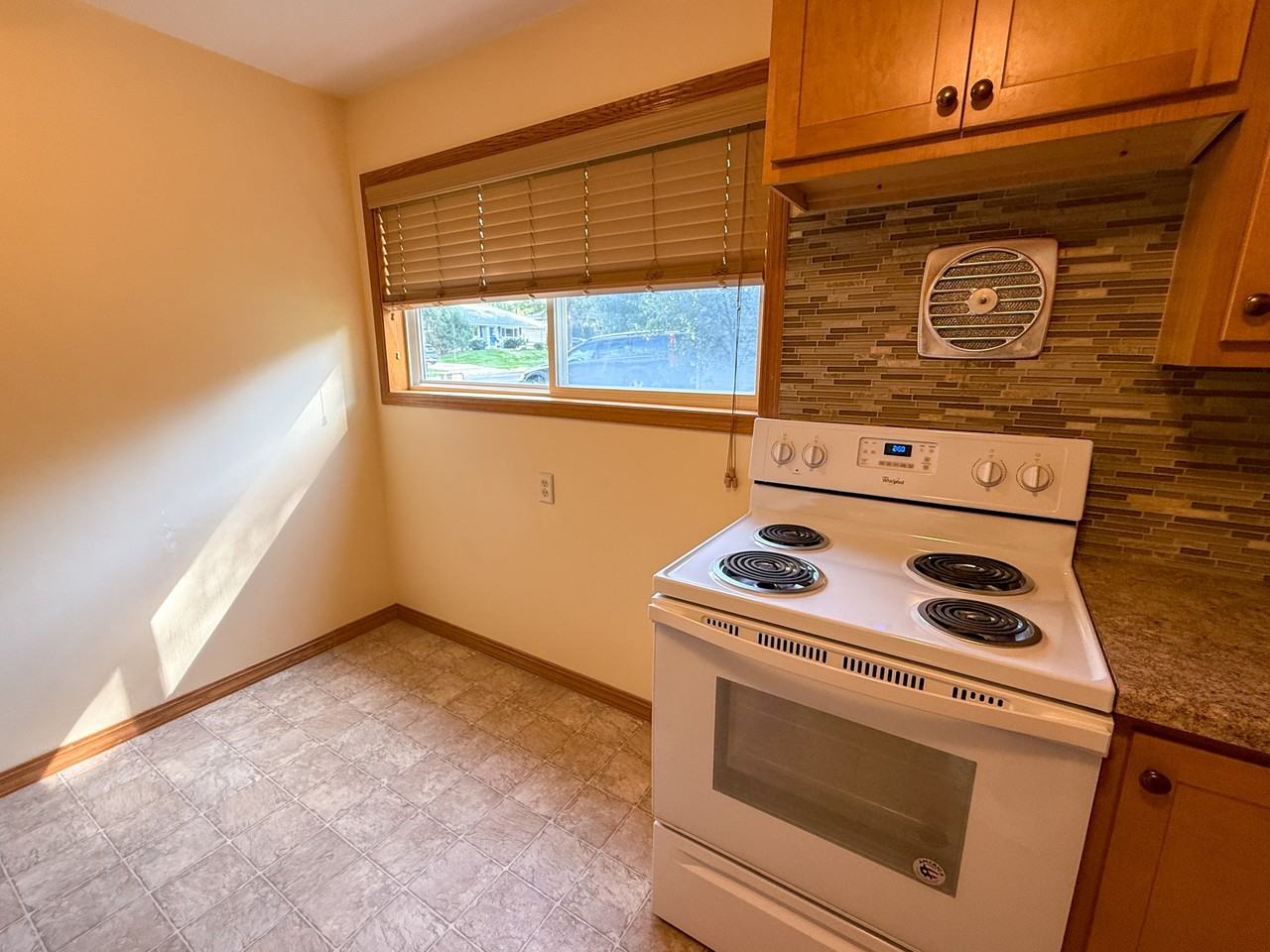 426 Rushmore Lane - Photo 6 of 43