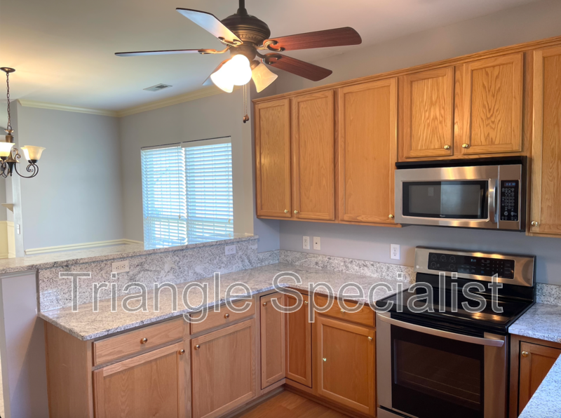 5513 Creekdale Cir - Photo 5 of 15
