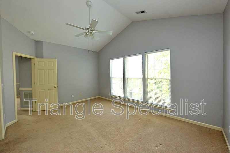 5513 Creekdale Cir - Photo 6 of 15