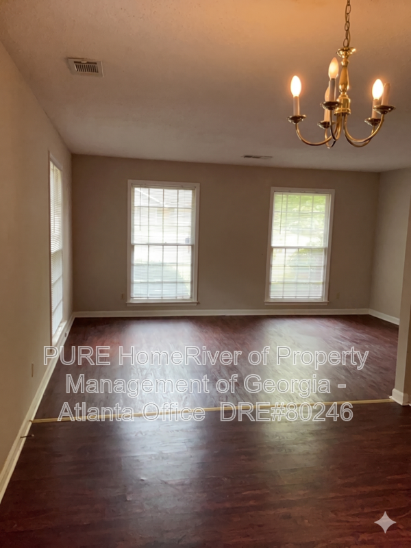 771 Wilson Cir Sw - Photo 5 of 19