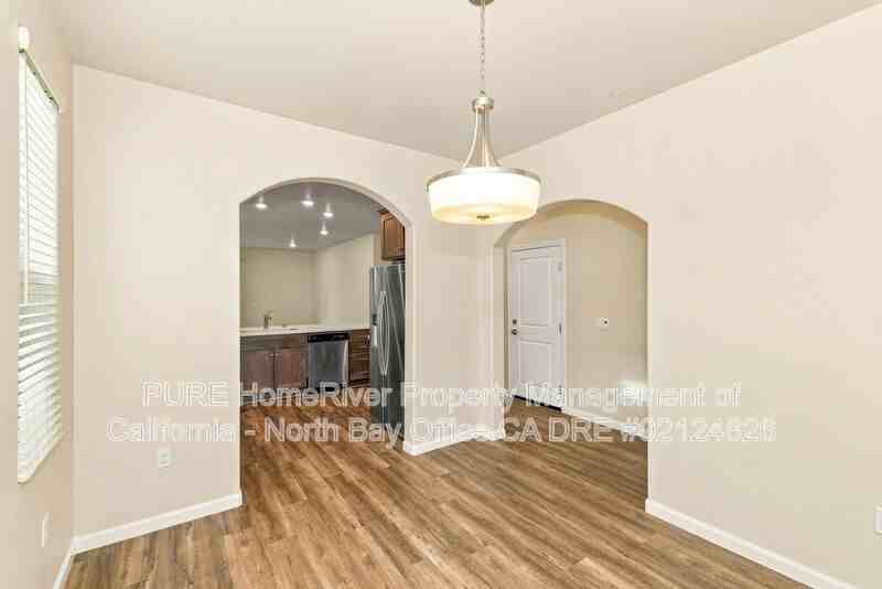 1665 Hopper Ave - Photo 6 of 33