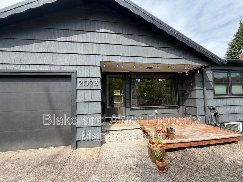 2023 Ne Liberty St - Photo 2 of 42