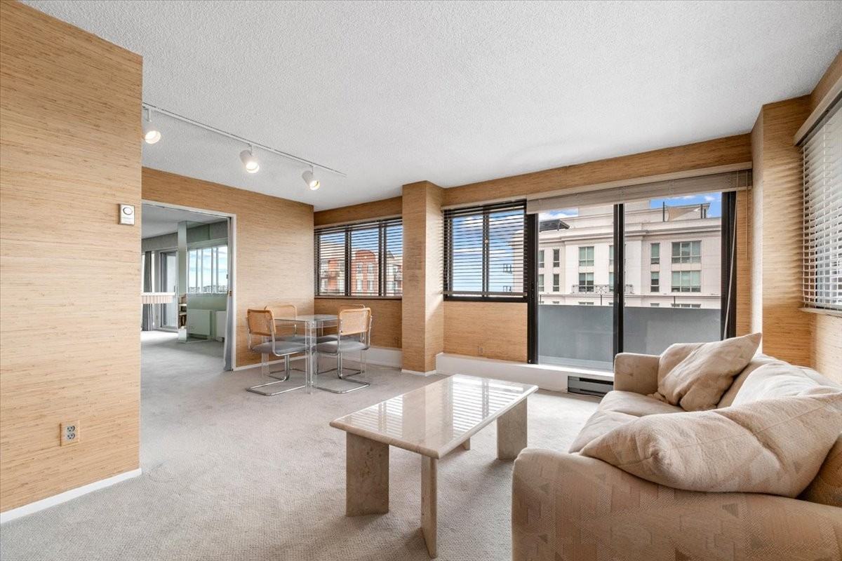 6800 Avenue Macdonald - Photo 3 of 34