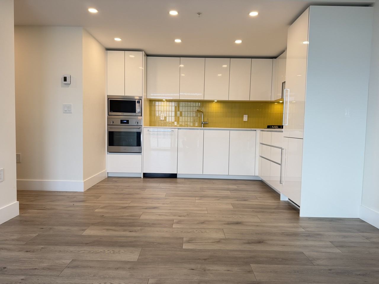 10428 Whalley Boulevard #2505 - Photo 7 of 17
