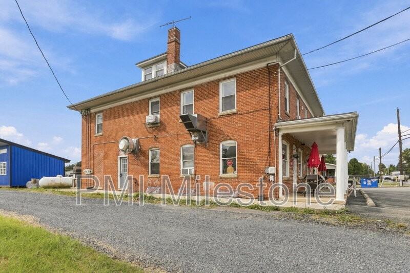 9460 Williamsport Pike - Photo 2 of 22