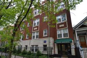 featured image of 2827 N Burling St #301