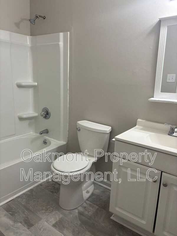 970 Lisa Ave - Photo 7 of 14