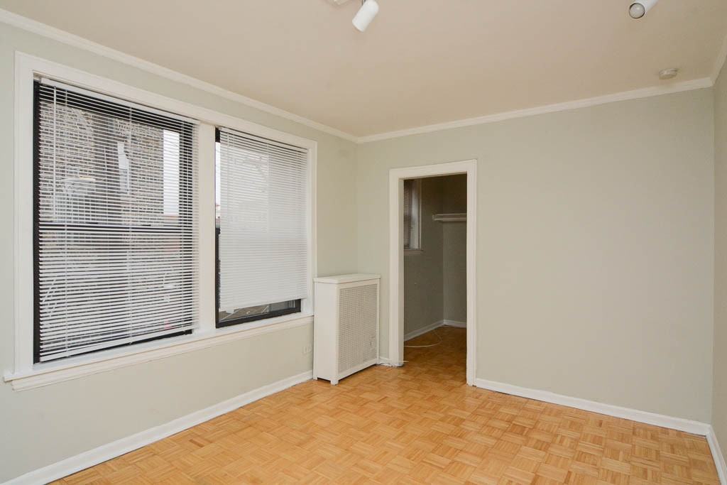 739 W Belmont Ave #314 - Photo 4 of 16